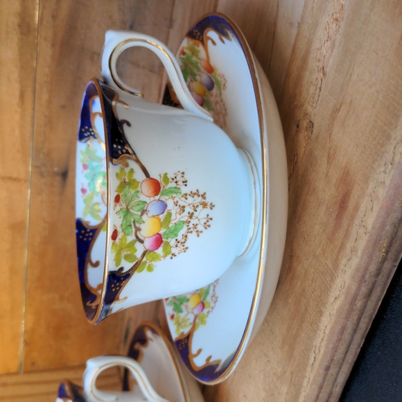 Vintage Set of 2 Cup & Saucer - Picture 2 of 9